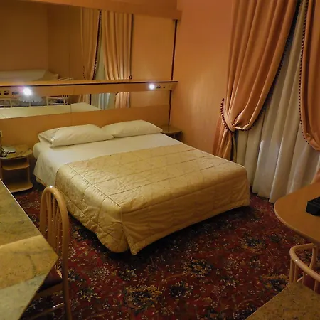 Roma 4*