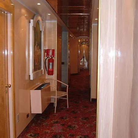 Roma Szálloda 4*