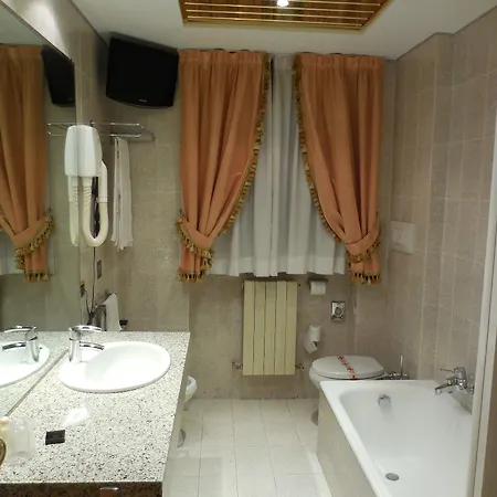 Roma Hotel
