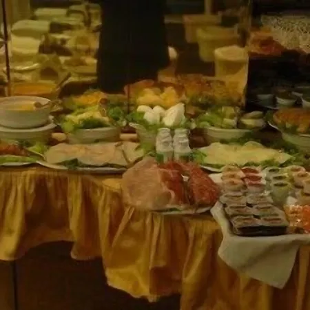 Roma 4* Cesano Boscone