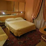 Roma 4*