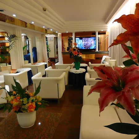 מלון Roma 4*