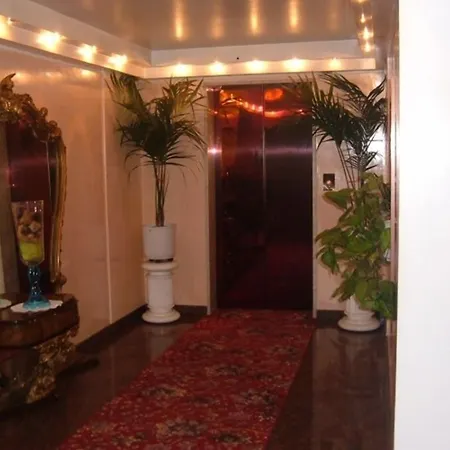 Roma Hotel