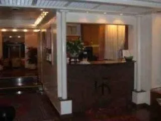 מלון Roma 4*